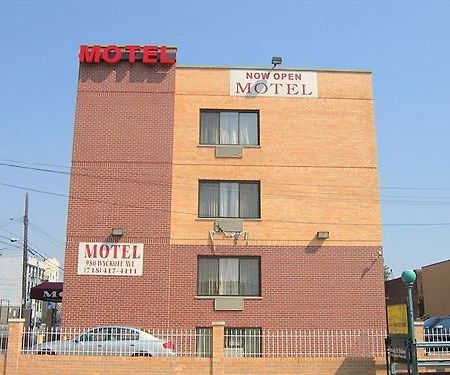 Red Carpet Inn Brooklyn Нью-Йорк Екстер'єр фото